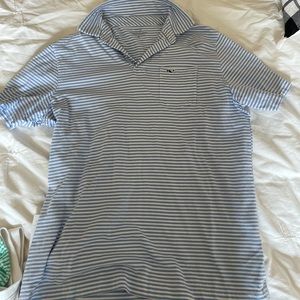 Blue and white stripped vineyard vines boys polo